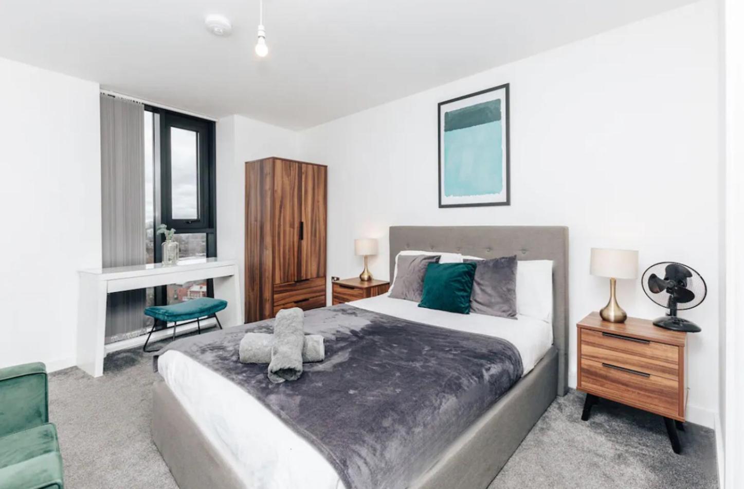 Luxury 2 Bedroom Apartment, Broad Street Birmingam Exterior foto